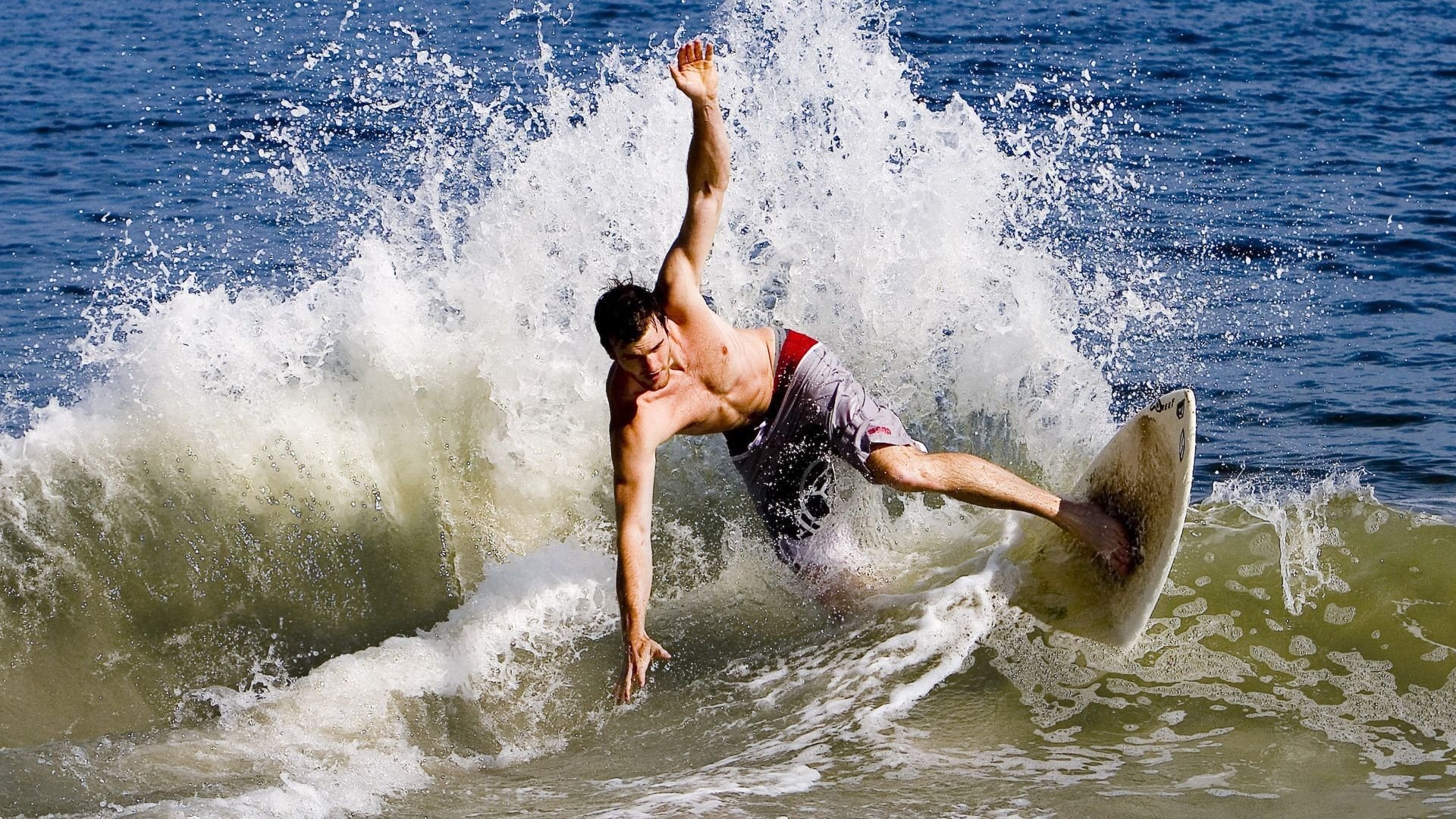 秘鲁粉碎苏格兰，阿坎吉如何用一粒进球改写百年足球叙事